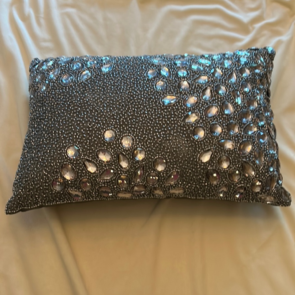 🏡Pier One slate-silver beads& jewels pillow-small watermark on back A88